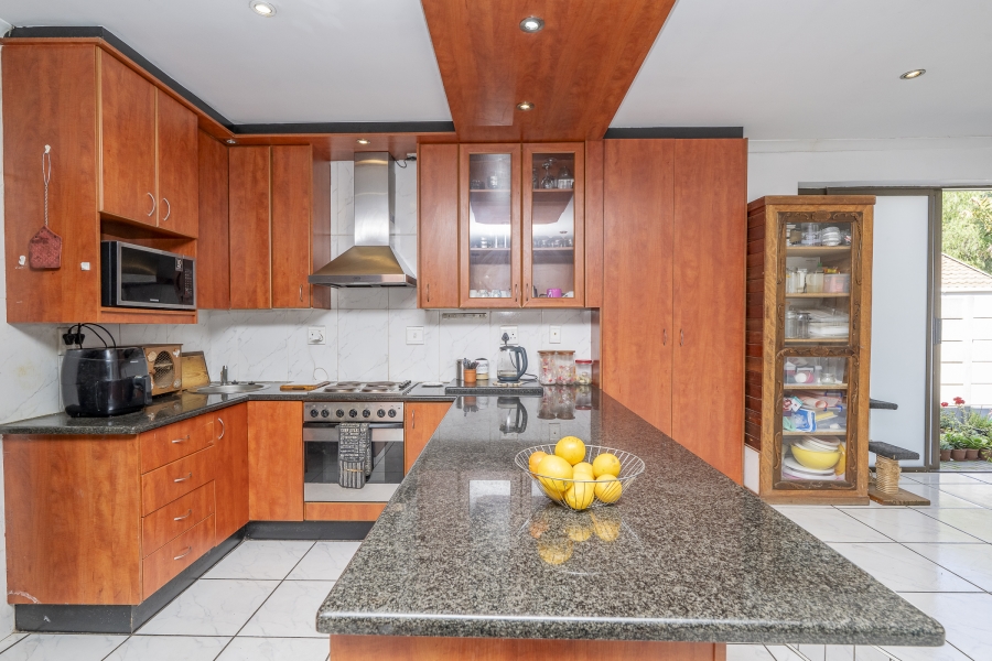 3 Bedroom Property for Sale in Protea Heights Western Cape